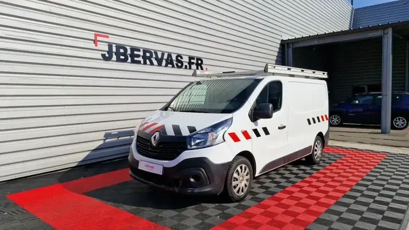 Blanc Utilisé 2019 Renault Trafic Van | 15 490 € (Bon prix) - Image 1/4