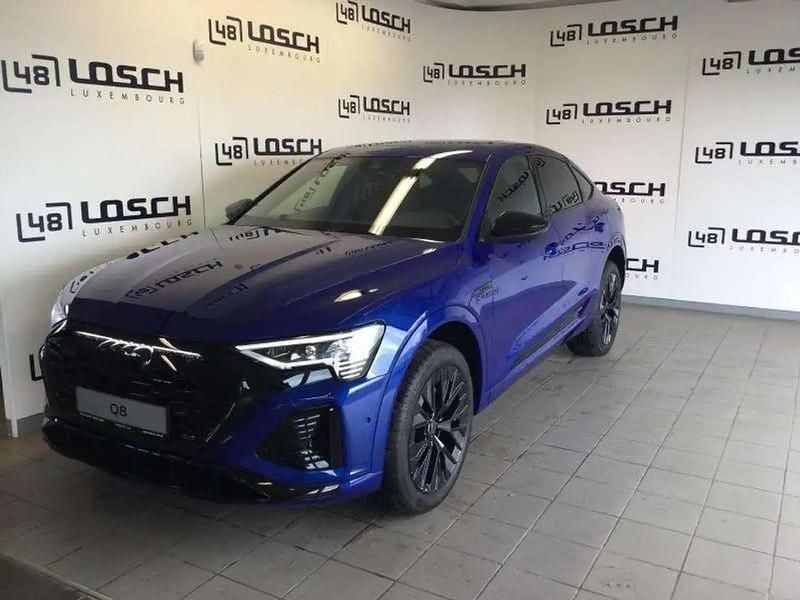 Bleu Utilisé 2025 Audi Q8 e-tron S-Line SUV | 76 820 € - Image 1/4
