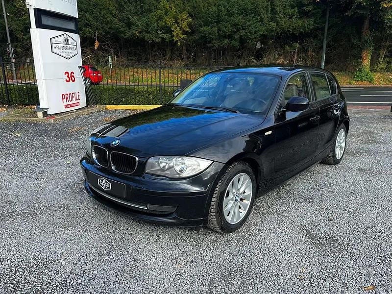 Noir Utilisé 2010 BMW 116 Citadine | 2 990 € (Super prix) - Image 1/4