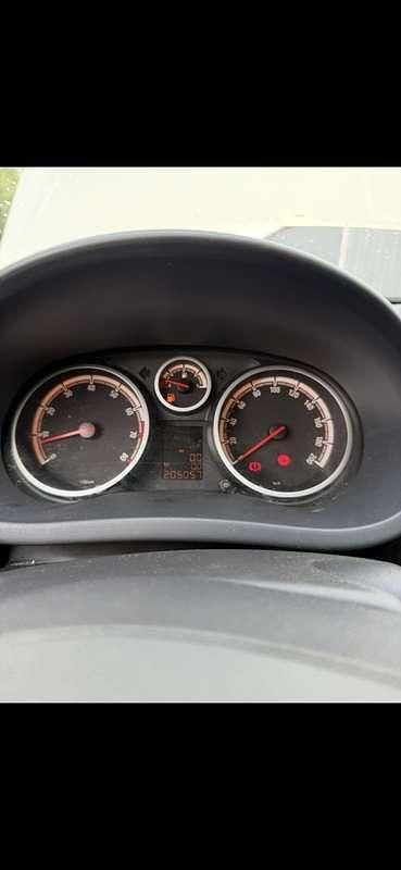 Image 3/4