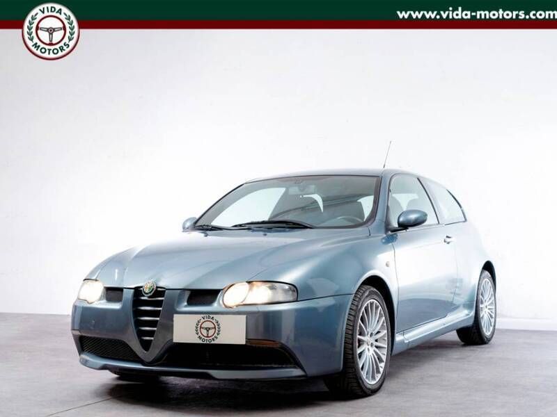 Gris Utilisé 2004 Alfa Romeo 147 GTA Citadine | 26 500 € - Image 1/4