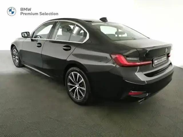 Occasion BMW 316 Sport Line 2022 Saphirschwarz métal Berline