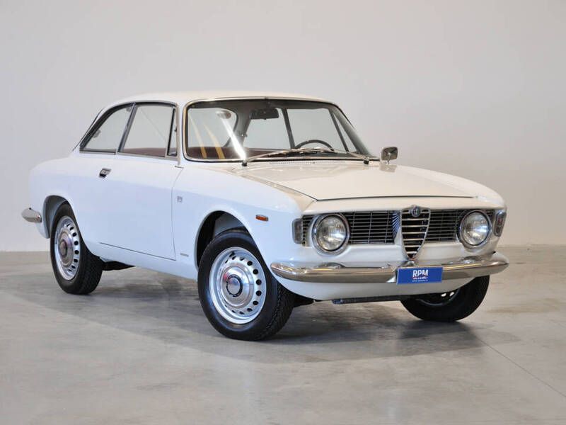 Blanc Utilisé 1964 Alfa Romeo Giulia Sprint Sprint Coupé | 49 980 € - Image 1/4