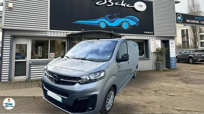 Gris Nouvelle 2025 Opel Vivaro-e Combi Van | 36 000 € (Prix assez cher) - Image 1/4