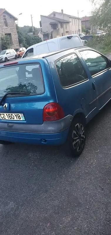 Image 2/4