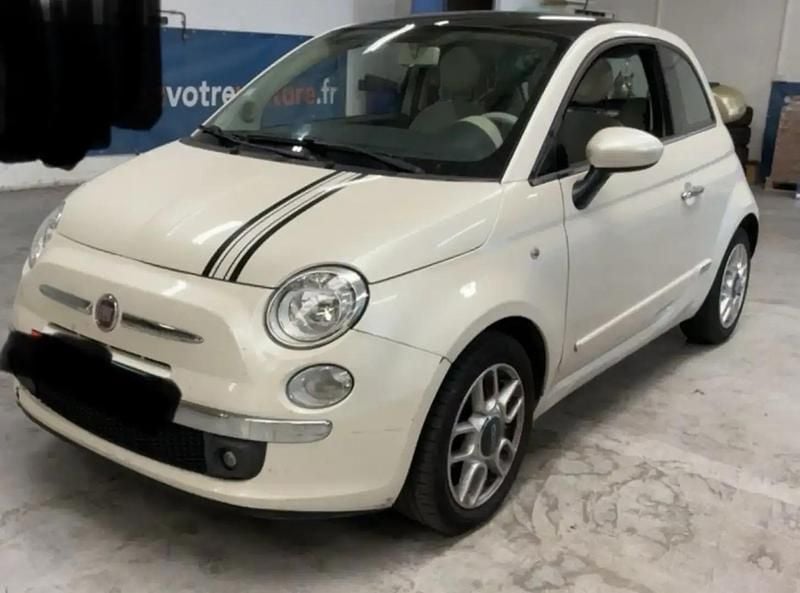 Blanc Utilisé 2009 Fiat 500 Lounge Berline | 7 990 € (Prix juste) - Image 1/4