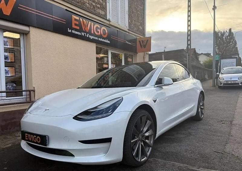 Blanc Occasion 2019 Tesla Model 3 Standard Range Berline | 21 490 € (Prix juste) - Image 1/4