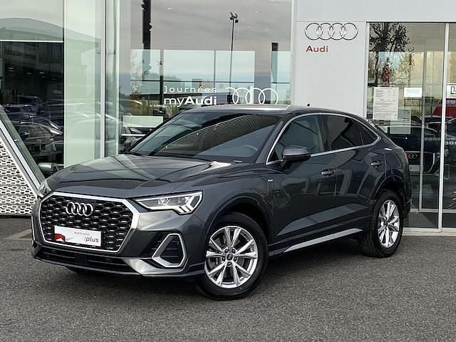 Gris daytona nacré Utilisé 2023 Audi Q3 Sportback S-Line SUV | 36 890 € - Image 1/4