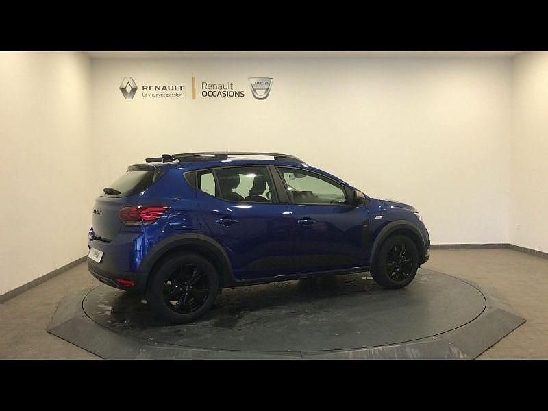 Image 3/4