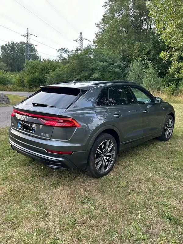 Gris Utilisé 2019 Audi Q8 S-Line SUV | 48 900 € (Prix juste) - Image 1/4