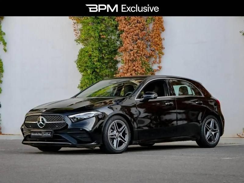 Noir Utilisé 2024 Mercedes A200 AMG line Berline | 41 900 € (Prix cher) - Image 1/4