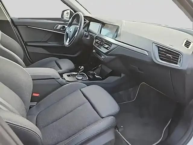 Occasion BMW 118 Sport Line 136 ch (100 kW) 2022 Blanc Citadine