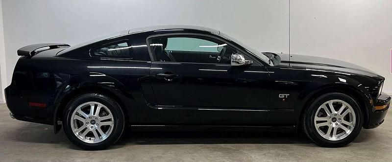 Occasion Ford Mustang GT 317 ch (233 kW) 2005 Noir Cabriolet