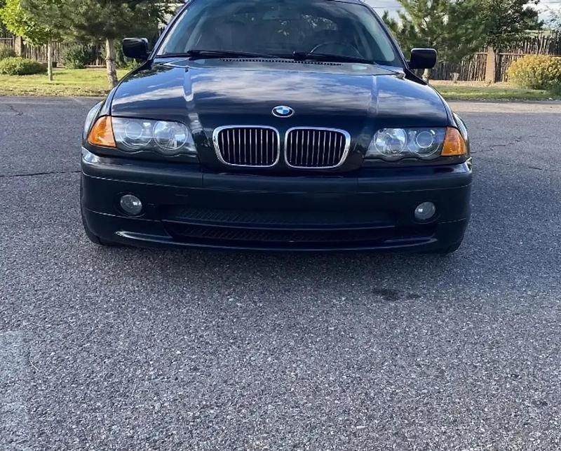 Noir Utilisé 2001 BMW 330 Sport Line Berline | 29 500 € - Image 1/4