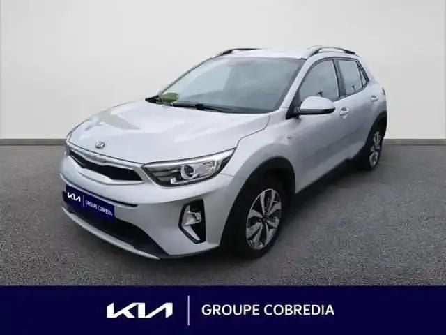 Gris aluminium métallisé Occasion 2021 Kia Stonic Active SUV | 13 990 € (Prix juste) - Image 1/4