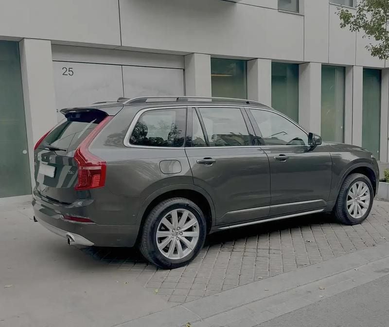 Gris Utilisé 2018 Volvo XC90 Inscription SUV | 38 900 € (Super prix) - Image 1/4
