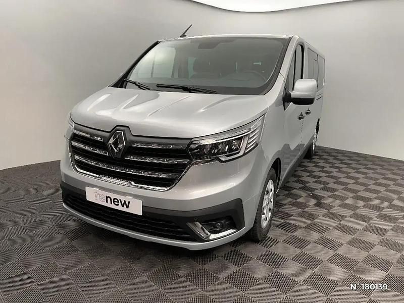 Gris Utilisé 2022 Renault Trafic Intens Van | 30 980 € (Prix cher) - Image 1/4