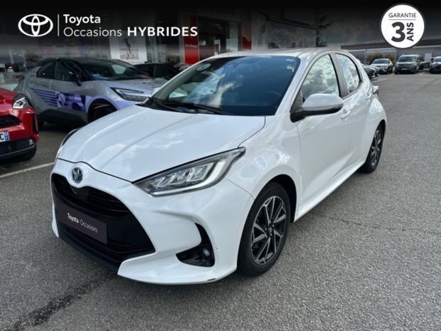 Blanc Utilisé 2023 Toyota Yaris Hybrid Design | 19 990 € (Super prix) - Image 1/4
