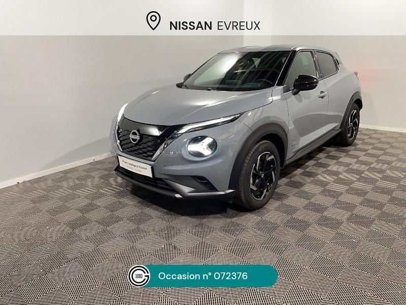 Gris Utilisé 2024 Nissan Juke N-Connecta SUV | 22 990 € (Prix juste) - Image 1/4