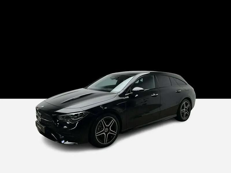 Noir Occasion 2025 Mercedes CLA180 Shooting Brake AMG line Break | 49 990 € - Image 1/4