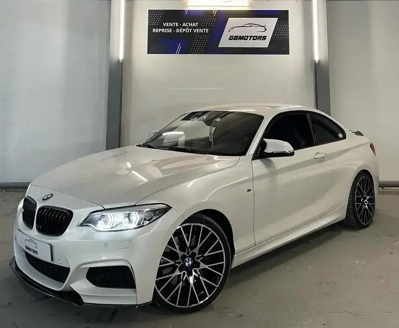 Blanc Utilisé 2015 BMW M235 Sport Line Coupé | 23 000 € (Prix juste) - Image 1/4