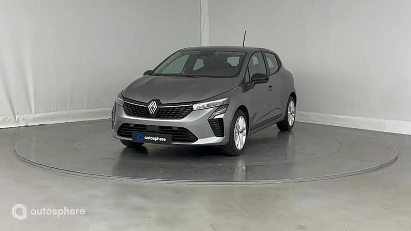 Gris Utilisé 2025 Renault Clio V Evolution Berline | 21 990 € (Prix cher) - Image 1/4