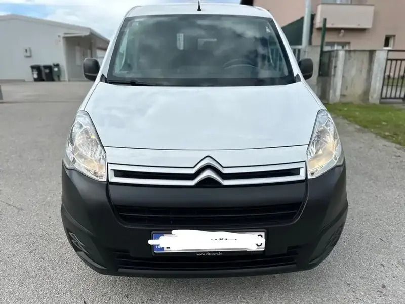 Blanc Utilisé 2018 Citroën Berlingo Attraction Monospace | 5 500 € - Image 1/4