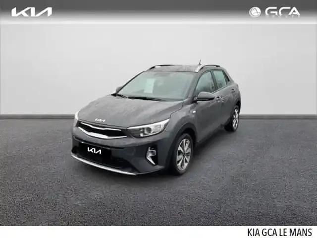 Gris Occasion 2023 Kia Stonic Active SUV | 18 990 € (Prix assez cher) - Image 1/4