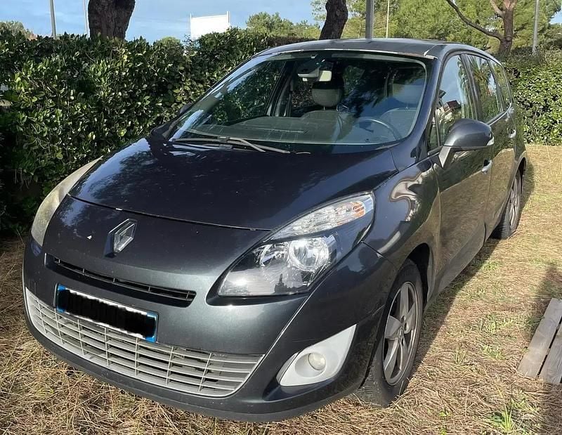 Occasion Renault Grand Scénic III Dynamique 131 ch (96 kW) 2010 Gris Monospace