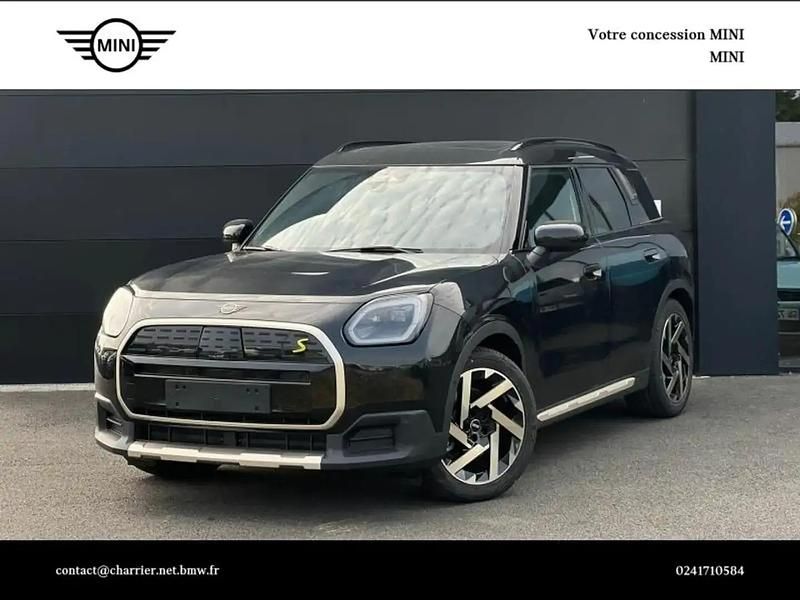 Noir Occasion 2024 Mini Countryman Favoured SUV | 39 890 € - Image 1/4