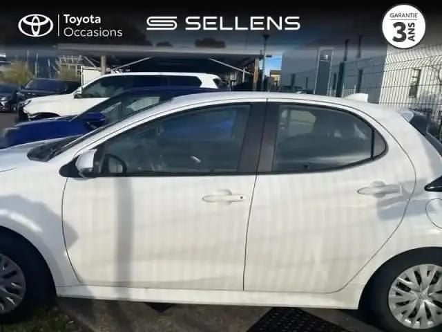 Occasion Toyota Yaris Hybrid 116 ch (85 kW) 2023 Blanc Berline