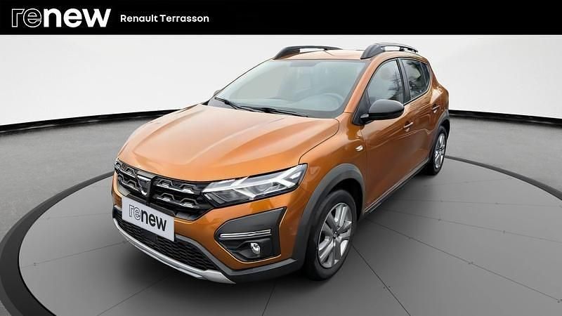 Occasion Dacia Sandero Essentiel 2022 Orange Citadine