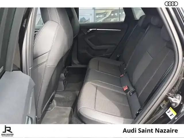 Occasion Audi A3 S-Line 10 ch (7 kW) 2024 Noir mythic metallise Berline