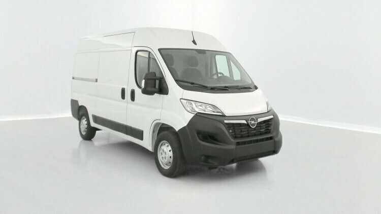 Utilisé 2023 Opel Movano Essentia Van | 30 540 € (Prix cher) - Image 1/1