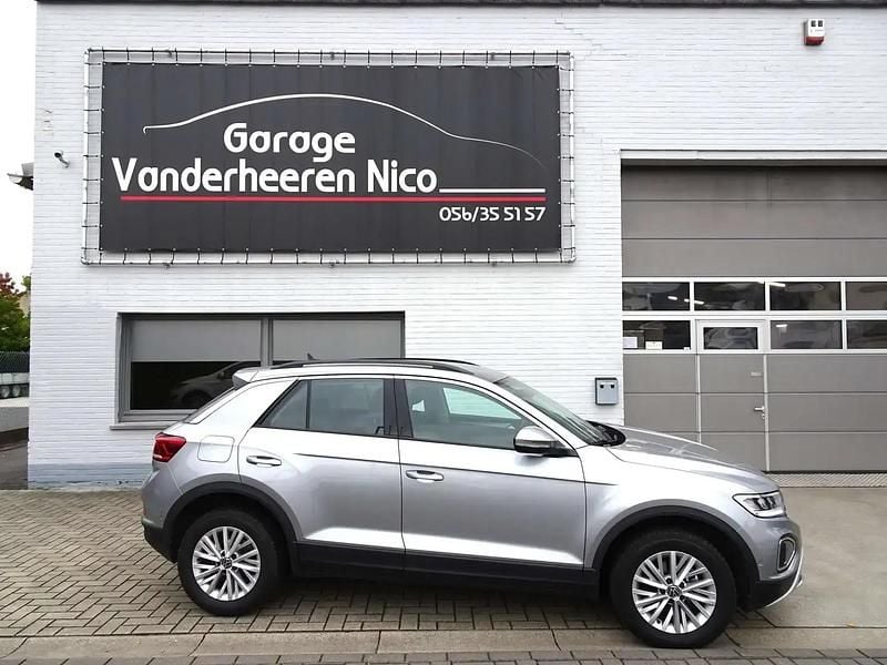 Gris Utilisé 2024 VW T-Roc Style SUV | 23 400 € (Bon prix) - Image 1/4