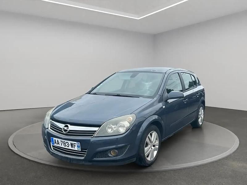 Bleu Occasion 2009 Opel Astra Berline | 5 290 € - Image 1/4