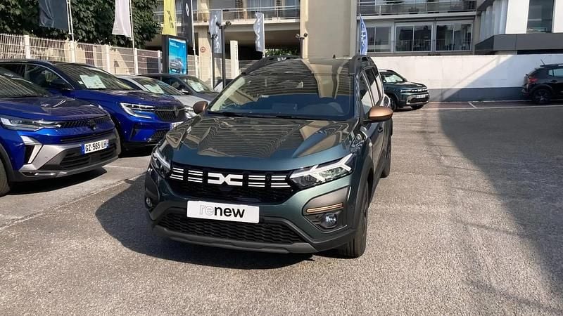 Vert Nouvelle 2025 Dacia Jogger Extreme SUV | 21 990 € (Prix juste) - Image 1/4