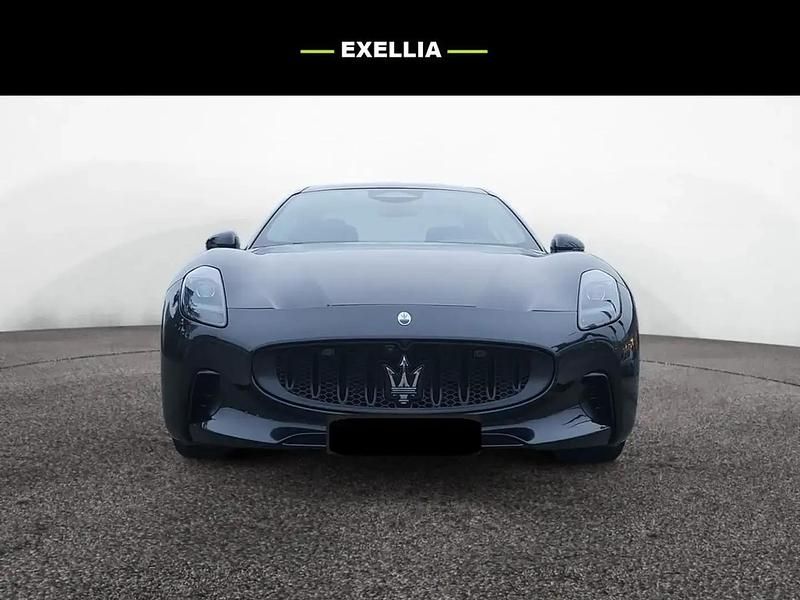 Noir Nouvelle 2024 Maserati Granturismo Coupé | 139 990 € - Image 1/4