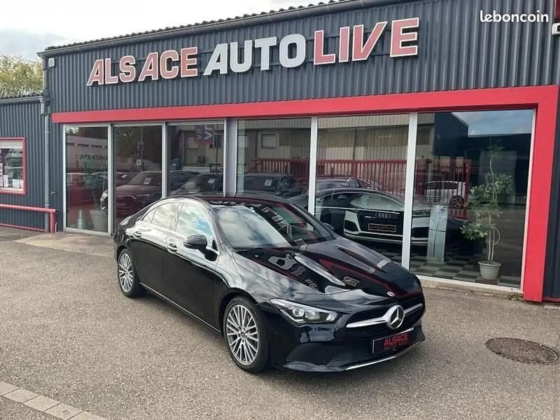 Noir Utilisé 2022 Mercedes A200 Progressive Berline | 30 990 € (Prix juste) - Image 1/4