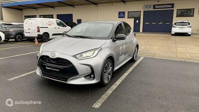 Gris Nouvelle 2024 Mitsubishi Eclipse Cross SUV | 29 999 € - Image 1/4