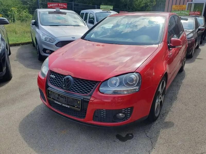 Rouge Utilisé 2005 VW Golf V GTI Citadine | 5 900 € - Image 1/4