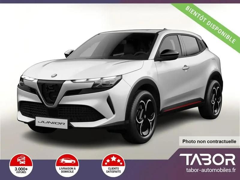 Blanc Nouvelle 2025 Alfa Romeo GT Junior Edizione Speciale SUV | 27 416 € - Image 1/4