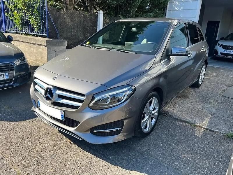 Utilisé 2018 Mercedes B200 Monospace | 17 990 € (Bon prix) - Image 1/4