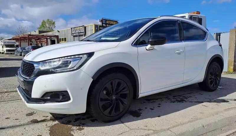 Blanc Utilisé 2016 DS Automobiles DS4 Crossback SUV | 11 990 € (Prix juste) - Image 1/4