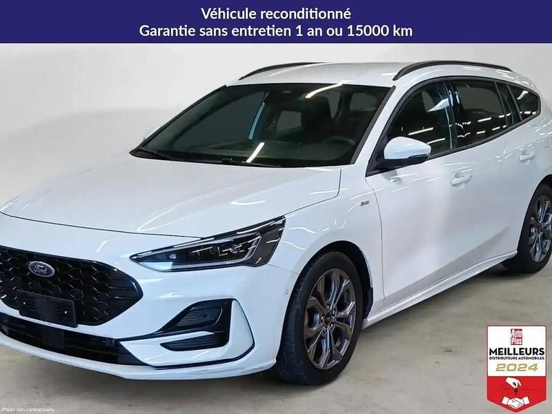 Blanc Utilisé 2023 Ford Focus ST-Line Berline | 19 650 € (Prix juste) - Image 1/4