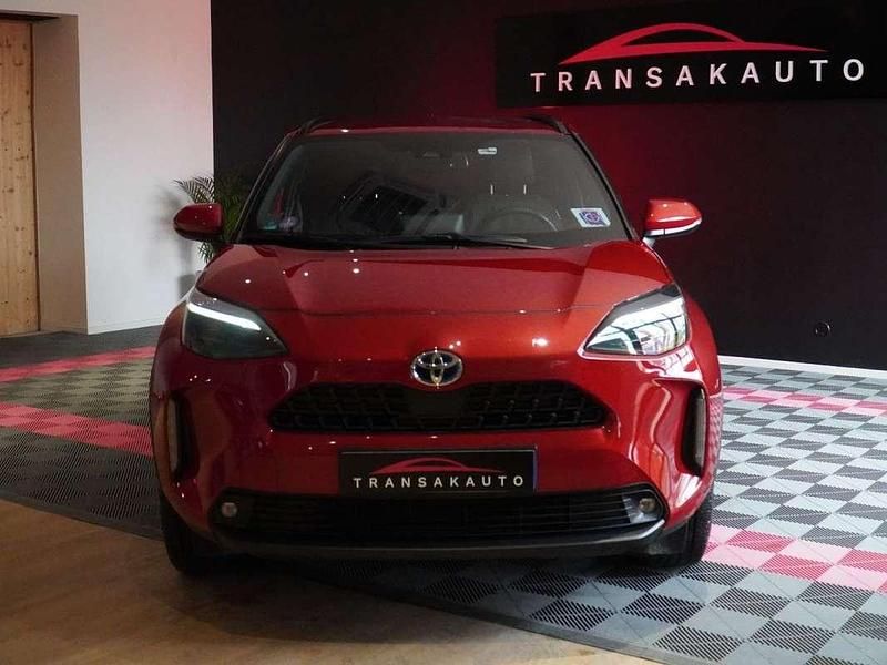 Occasion Toyota Yaris Hybrid Design 92 ch (67 kW) 2024 Rouge Citadine