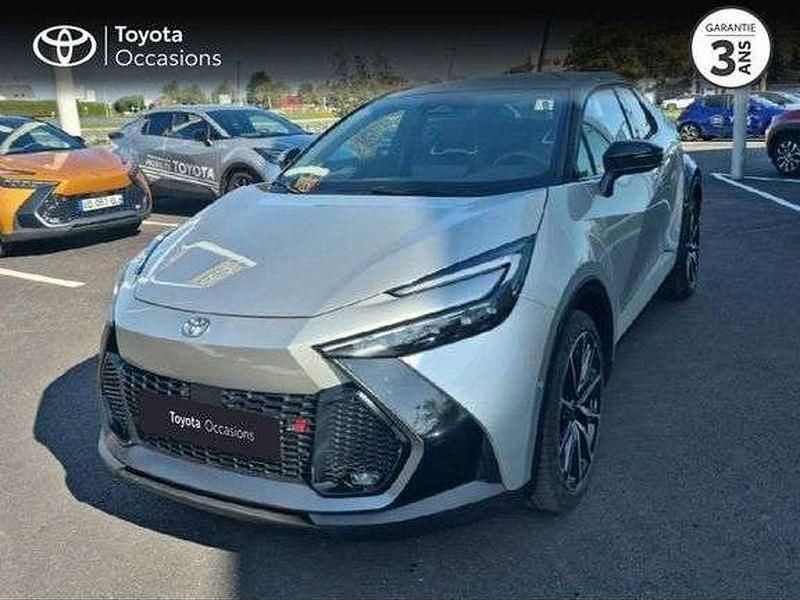 Utilisé 2025 Toyota C-HR Sport SUV | 42 790 € - Image 1/1