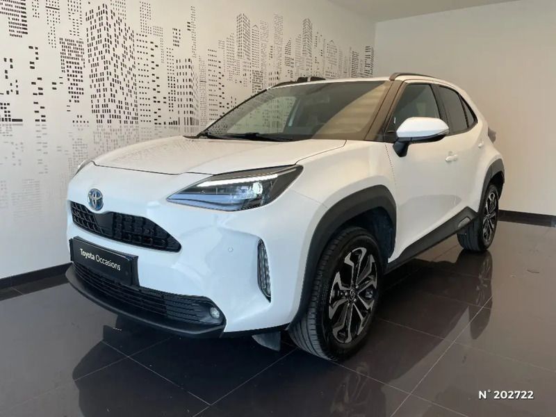 Blanc Utilisé 2023 Toyota Yaris Cross Design SUV | 23 490 € (Prix juste) - Image 1/4