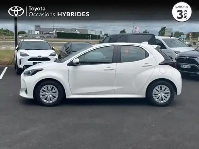Occasion Toyota Yaris Hybrid 116 ch (85 kW) 2023 Blanc Berline