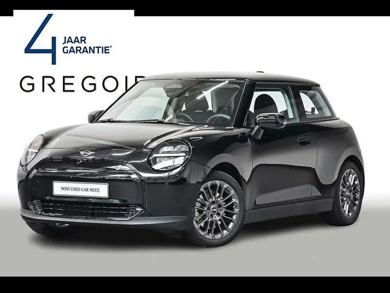 Noir Utilisé 2024 Mini Cooper SE Essential Citadine | 29 950 € (Bon prix) - Image 1/4